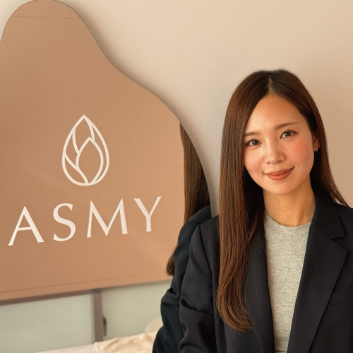 ももこさん［経営者・モデル・インスタグラマー・メイクアップアーティスト・秘書］